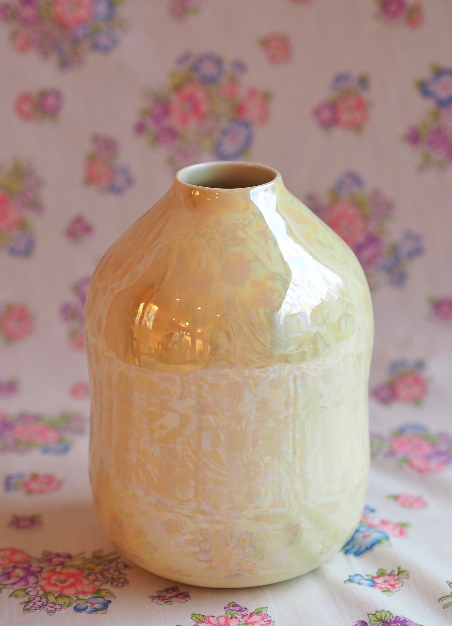 BONI vase by Laura Itkonen
